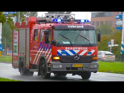 Brandweer Amsterdam met Spoed naar een ongeval op de A10 Amsterdam