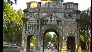 preview picture of video 'Orange , visite touristique en  Juillet 1995 - Ville antique d'Orange en Juillet  1995'