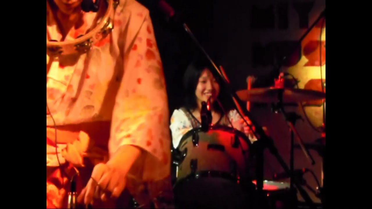 神聖かまってちゃん2009年のどっかのライブ集っ