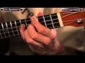 Видео урок: как играть песню Wonderwall - Oasis на укулеле (гавайская гитара ...