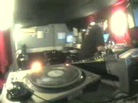 Tom Middleton - The Sounds of The Cosmos on Groovetech Radio (2002-02-05)