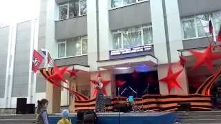 Песня о войне, записана во время концерта, посвященного Дню Победы.