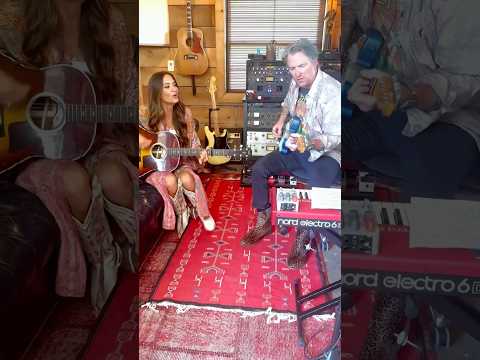 @butchwalker’s a badass 1 man band. He killed the production on HEART BURN ft @dwightyoakam❤️‍🔥