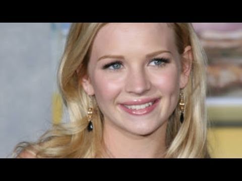 Brittany Robertson Scream 4 Interview