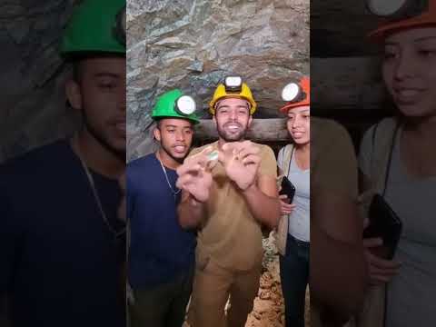 Encontrei Água-marinha na mina pegmatítica de Pedra Azul/MG