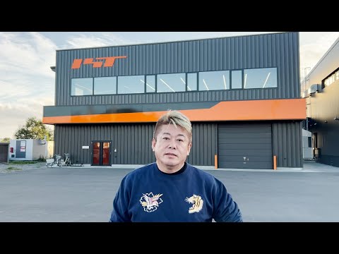 ATR72-200 at Co Ong.jpg