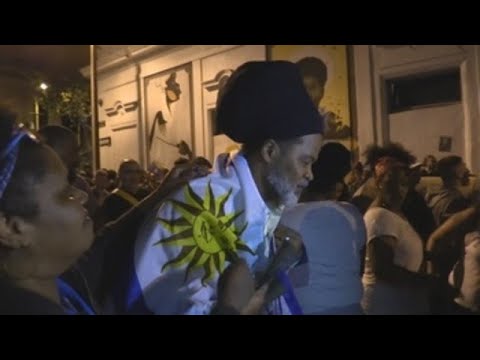 Carlinhos Brown deja en Uruguay un mensaje de unión latinoamericana a través del tambor