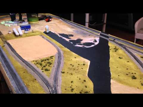 BNSF "Arlington Sub" Layout Update 17: New Stuff, Road, and Scenery