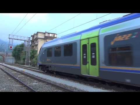 JAZZ ETR. 425 ARRIVA IN STAZIONE A ROBILANTE (CN) 20 - 8 - 2014.