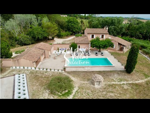 Mas d'exception à Noves sans vis-à-vis, vaste piscine et vue Alpilles