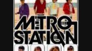 Metro Station - Tell Me What To Do (with lyrics)