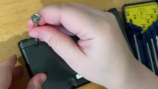 How to open the 3DS XL back panel