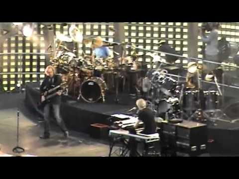 Genesis Live in Paris 2007 