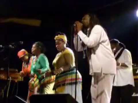 Lucky DuBe - Born to Suffer (Live)