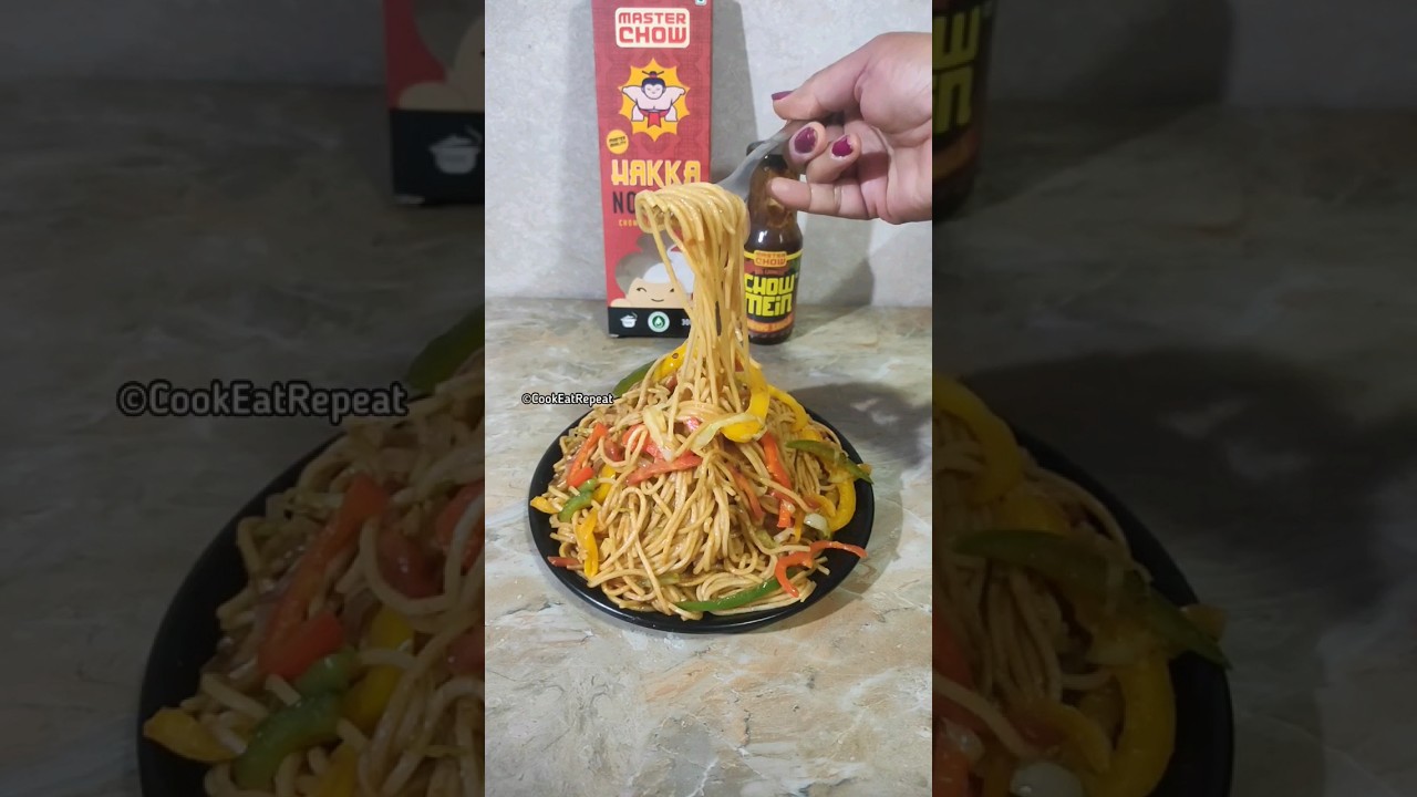 MasterChow Hakka Noodles with MasterChow Cooking Sauce Recipe 😍❤️ | #shorts #noodles #review #food