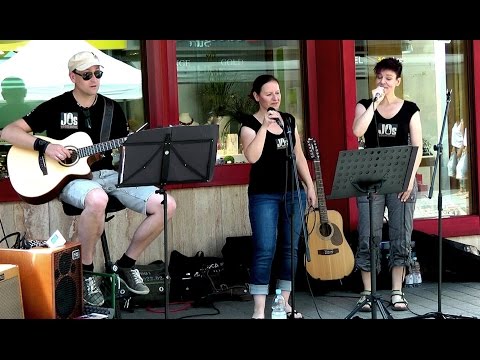 Street performance "like a star", with Singular Sound BeatBuddy DrumPedal, original by JOsApartment