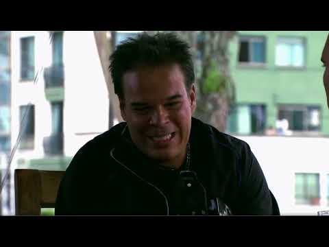 Buñuelo pide ayuda a pirulito