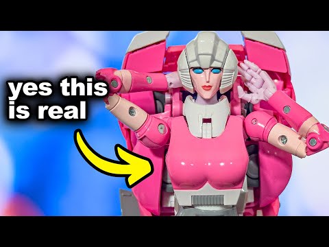 Arcee Boobs