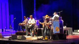 The Turnpike Troubadours perform "Every Girl" The Turnpike Troubadours perform "Every Girl"