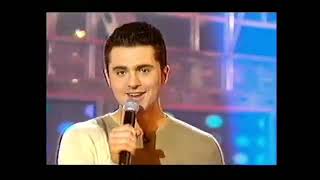 Darius performing &#39;It&#39;s Not Unusual&#39; on the Pop Idol finale