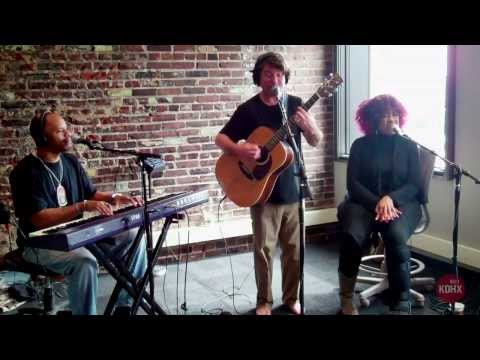 Keller Williams "This Must Be The Place (Naive Melody)" Live at KDHX 3/7/14