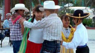 preview picture of video '20 de Noviembre en Nuevo Tlaxcala Xicotencatl'