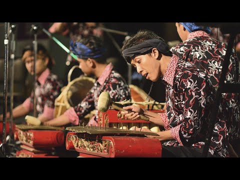 "Улугимсан Ватаним" в исполнении Индонезийской джазз-группы. International Jazz Festival