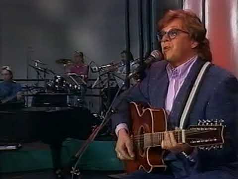 MIKKO ALATALO - Suojelusenkeli. Sov. Jari Puhakka (Pellit auki, TV1 1993)