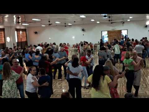 muita dança no clube Sempre Unidos em Quedas do Iguaçu no Paraná(com marcos e margarida)