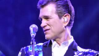 Chris Isaak - Big Wide Wonderful World (Wellmont Theatre - Montclair, NJ)