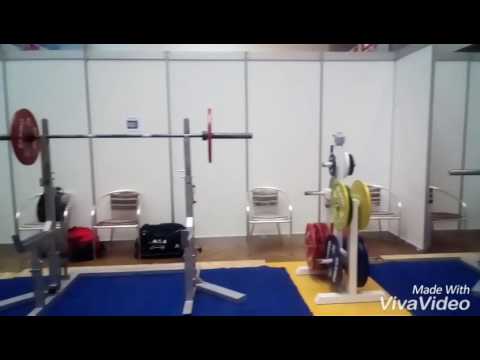 Warming up EUROPEAN MASTERS POWERLIFTING CHAMPIONSHIPS 2016