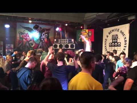 Cultivate & Rescue Soundsystem play OBF/Danman Wicked Haffi Run@Dublife Turnhout (5-2-2016)