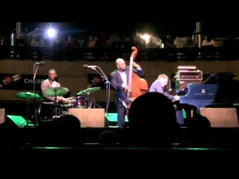 Tribute to Ray Brown with Christian McBride, Benny Green and Karriem Riggins - Buhaina, Buhaina