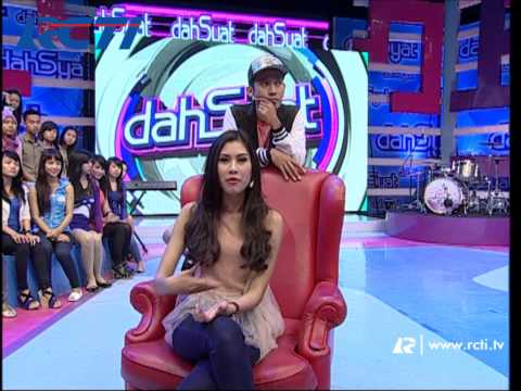 DAHSYAT 29 NOV 2013 - RAFFI AHMAD MENGEJAR NAGITA SLAVINA :-)