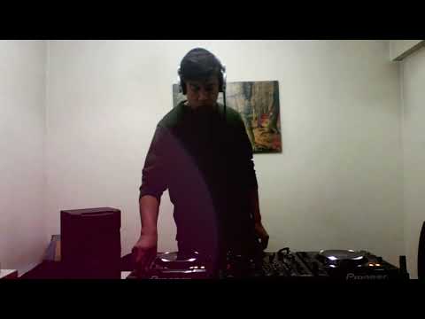 Notre Dame - Emowe (Original Mix)  Vs  Coldplay - Adventure Of A Lifetime