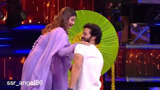 Download lagu Santhosh sunita love ❤️ | Hridayam | Her eyes, Her curls, Her Smile edit | cwc3 cookuwithcomali3 mp3