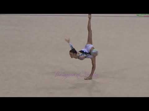 Laura HALFORD (GBR) ball - 2015 Stuttgart worlds Qualifs