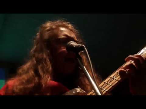 Victime - Brocher un doigt live au Pantoum 2/03/18 [4K]