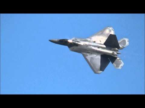 F-22 Raptor Demonstration at the 2014 Chicago Air and Water Show