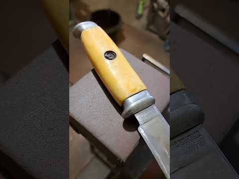 Oprava čepele nože Mikov.