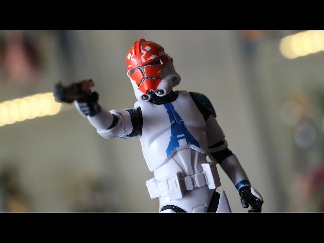 Vídeo relacionado con Hasbro Star Wars The Black Series - Soldado clon Fase II - Star Wars: The Clone Wars - Figura de acción de 15 cm