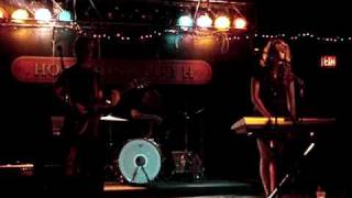 Lightning Love - So Easy