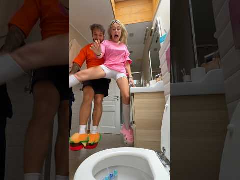 فأر ضد مرحاض 😳 #عائلة #دبي #shorts# viral #الامارات