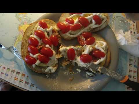 MongoTV_6430 - Min Aftensmad - RUGBRØD Med SPEJLÆG - TOMAT - MAJONAISE