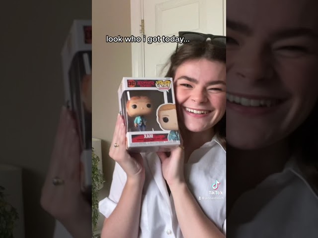 Vídeo relacionado con POP [Stranger Things - Max Mayfield [Temporada 4] Figura de vinilo de Funko (incluye funda protectora de caja compatible), multicolor, 3.75 pulgadas