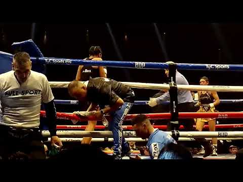 Boxeo en el luna park Brenda Carabajal VS Danila Ramos Titulo Interino Pluma OMB