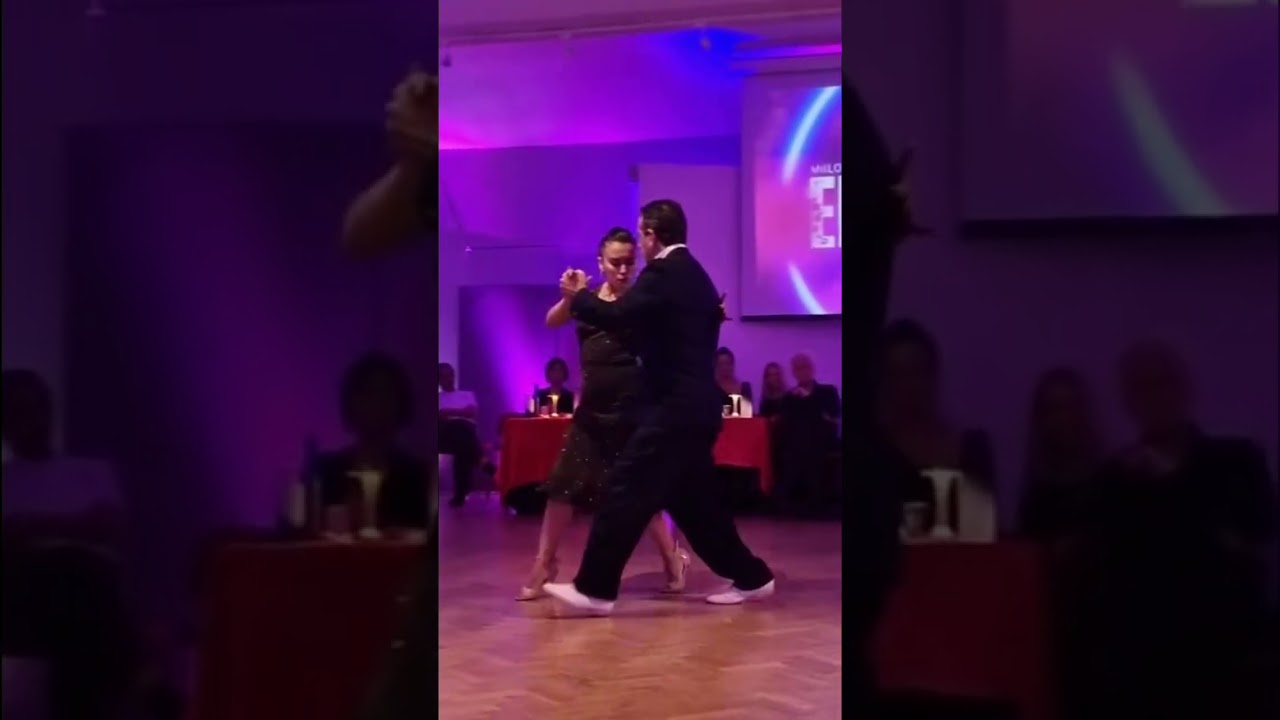 🔥 un poquito del primer show que hicimos en Londres 🔥 Antonella Terrazas & Pablo Inza