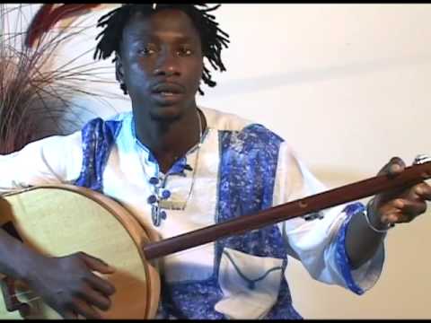 Sana Ndiaye performs 