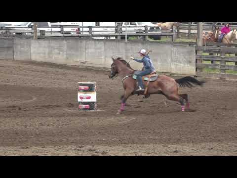 Shaela Kimsey and Tucker18.530 Sunnyside 10-7-18