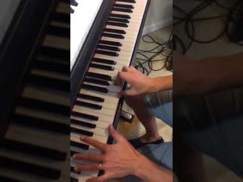 Rhiannon simple piano pt 1